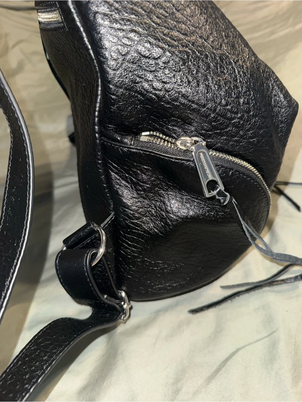 rebecca minkoff julian regular medium black pebbled leather backpack